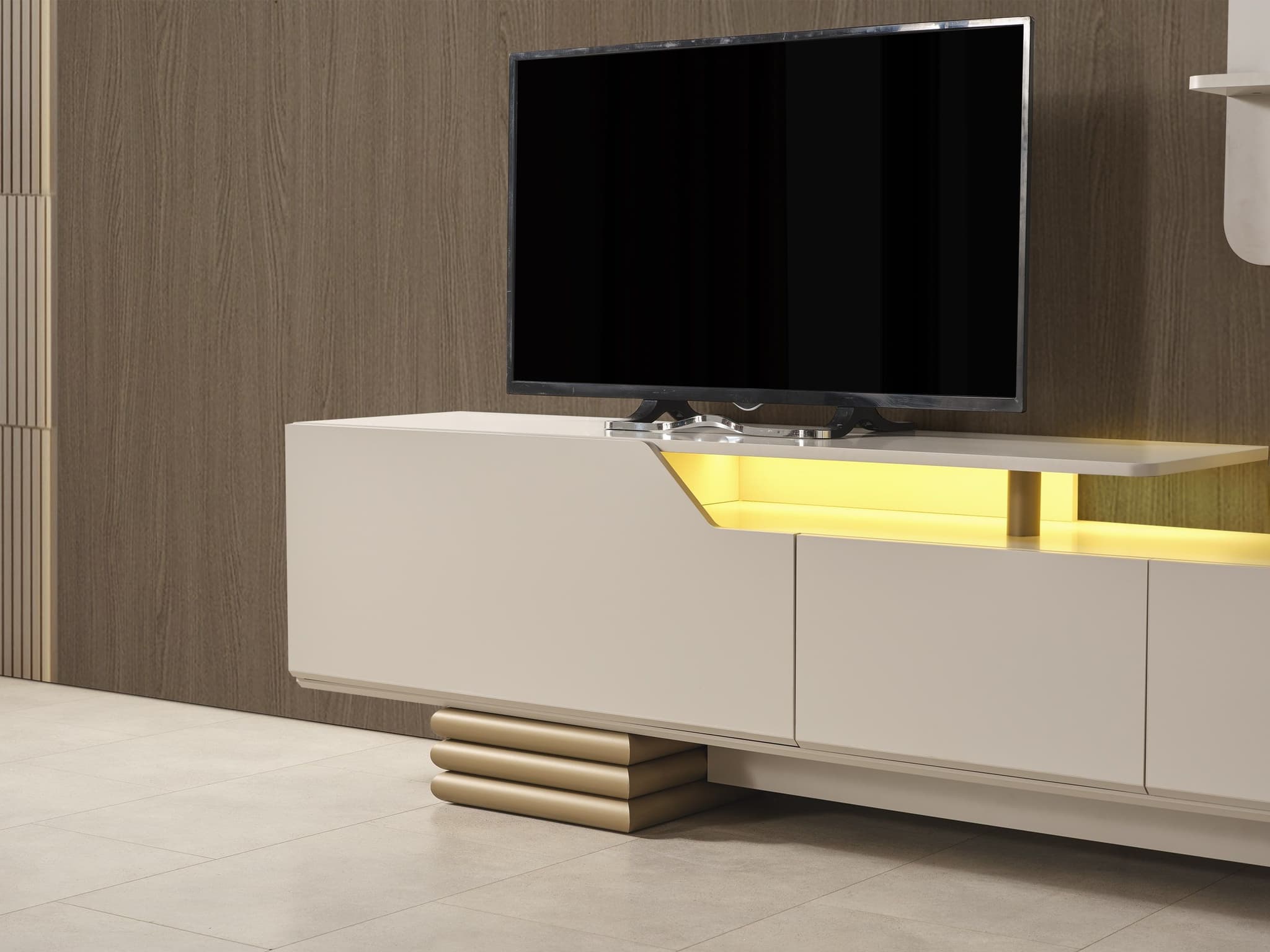 NEK_000447-min.jpg